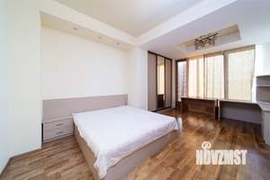 5-к квартира, вторичка, 350м2, 8/8 этаж