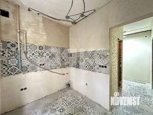 2-к квартира, вторичка, 43м2, 1/4 этаж