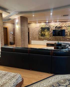 3-к квартира, вторичка, 140м2, 18/25 этаж