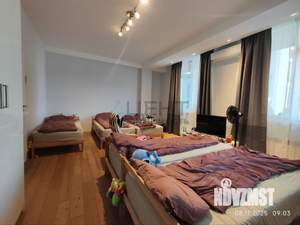 2-к квартира, вторичка, 69м2, 1/4 этаж