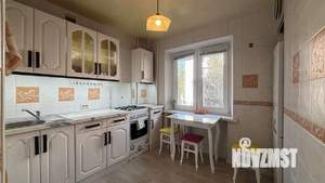 2-к квартира, вторичка, 42м2, 3/5 этаж