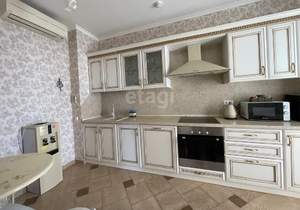 4-к квартира, вторичка, 292м2, 1/3 этаж