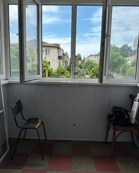 2-к квартира, вторичка, 47м2, 1/4 этаж