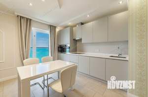 3-к квартира, вторичка, 120м2, 18/25 этаж