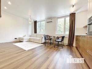2-к квартира, вторичка, 56м2, 8/19 этаж
