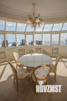 4-к квартира, вторичка, 200м2, 24/25 этаж