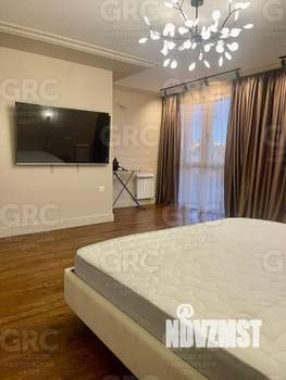 2-к квартира, вторичка, 76м2, 3/3 этаж