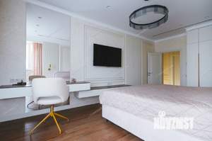 3-к квартира, вторичка, 130м2, 9/16 этаж