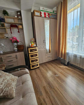 2-к квартира, вторичка, 45м2, 1/9 этаж