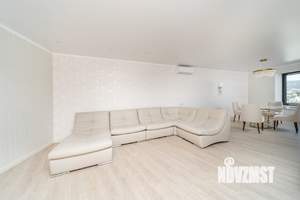 4-к квартира, вторичка, 220м2, 11/28 этаж