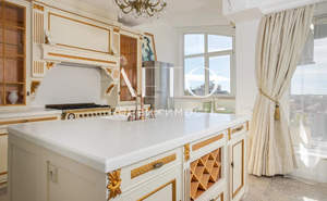 3-к квартира, вторичка, 140м2, 8/8 этаж