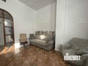 Студия квартира, вторичка, 56м2, 2/5 этаж