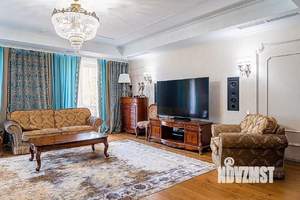 3-к квартира, вторичка, 150м2, 3/6 этаж