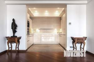 2-к квартира, вторичка, 80м2, 11/15 этаж