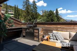 4-к квартира, вторичка, 130м2, 4/4 этаж