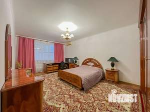 3-к квартира, вторичка, 120м2, 1/5 этаж