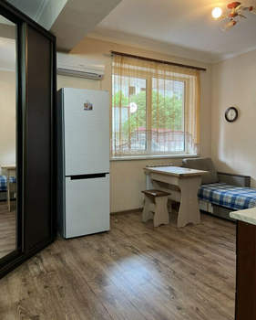 1-к квартира, вторичка, 35м2, 1/4 этаж