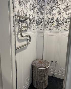 2-к квартира, вторичка, 56м2, 1/3 этаж