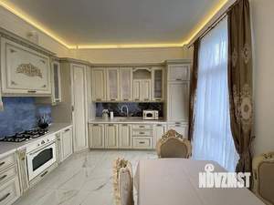 4-к квартира, вторичка, 220м2, 5/10 этаж