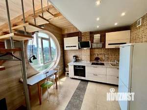 2-к квартира, вторичка, 70м2, 8/8 этаж