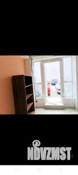 2-к квартира, вторичка, 58м2, 1/4 этаж