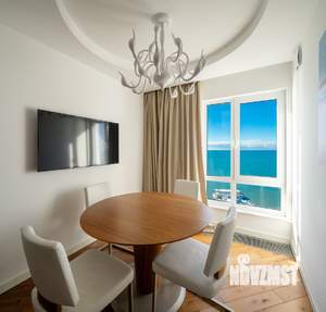 3-к квартира, вторичка, 101м2, 17/25 этаж