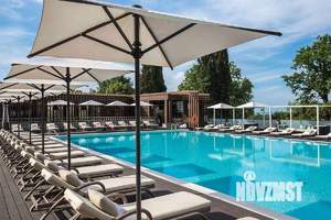 2-к квартира, вторичка, 130м2, 18/27 этаж