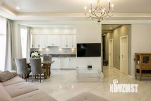 2-к квартира, вторичка, 68м2, 12/19 этаж