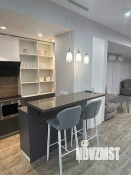 2-к квартира, вторичка, 65м2, 5/13 этаж