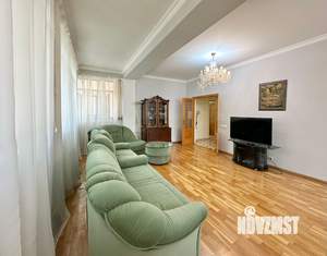 4-к квартира, вторичка, 136м2, 2/5 этаж
