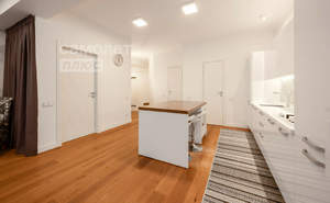 3-к квартира, вторичка, 97м2, 3/7 этаж