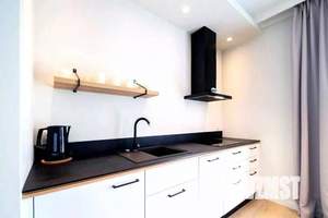 2-к квартира, вторичка, 58м2, 1/5 этаж