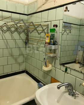 2-к квартира, вторичка, 54м2, 1/4 этаж
