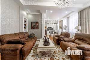 4-к квартира, вторичка, 110м2, 3/3 этаж