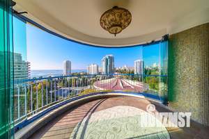 3-к квартира, вторичка, 135м2, 18/27 этаж