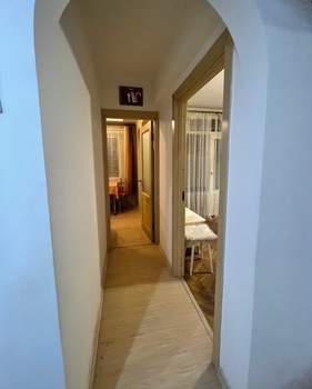 2-к квартира, вторичка, 55м2, 2/5 этаж
