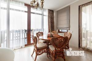 3-к квартира, вторичка, 223м2, 1/7 этаж