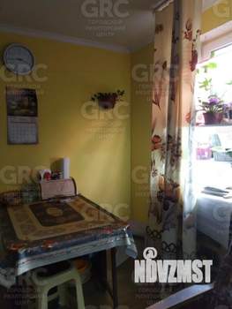 2-к квартира, вторичка, 46м2, 1/4 этаж