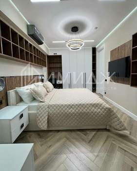 2-к квартира, вторичка, 80м2, 17/27 этаж