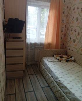 3-к квартира, вторичка, 42м2, 1/3 этаж