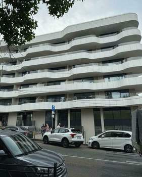3-к квартира, вторичка, 100м2, 3/6 этаж