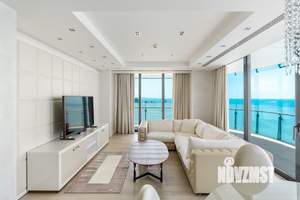 3-к квартира, вторичка, 100м2, 23/27 этаж