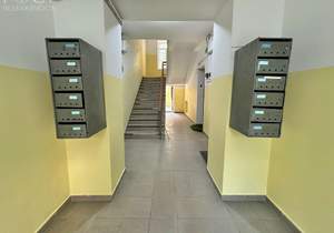 2-к квартира, вторичка, 70м2, 3/4 этаж