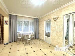 2-к квартира, вторичка, 44м2, 1/5 этаж