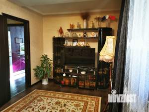 2-к квартира, вторичка, 61м2, 1/5 этаж