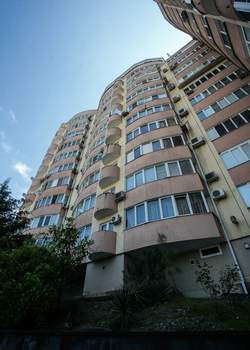 3-к квартира, вторичка, 100м2, 1/10 этаж