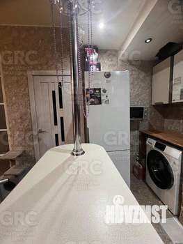 2-к квартира, вторичка, 39м2, 1/8 этаж