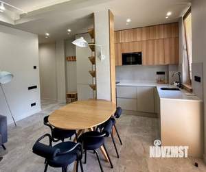2-к квартира, вторичка, 80м2, 2/4 этаж