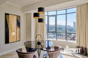 2-к квартира, вторичка, 80м2, 21/25 этаж