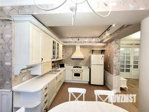 3-к квартира, вторичка, 90м2, 12/18 этаж
